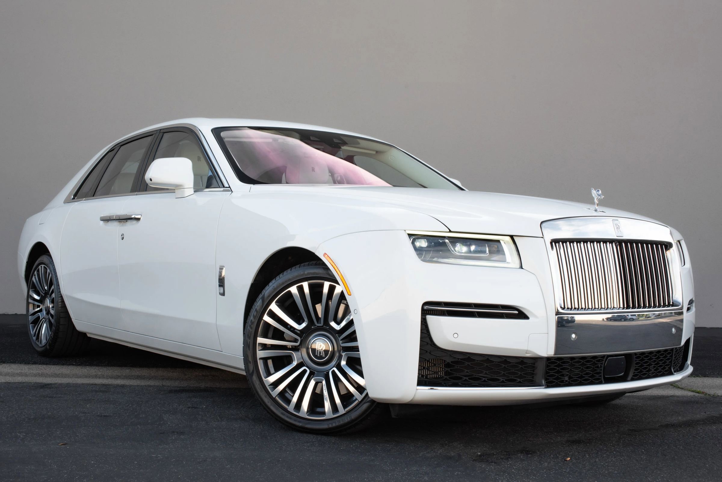 Used 2024 Rolls-Royce Ghost image 5