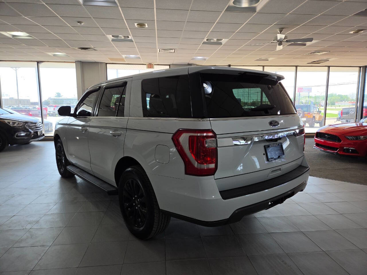 Used 2020 Ford Expedition XL AWD/4WD image 5