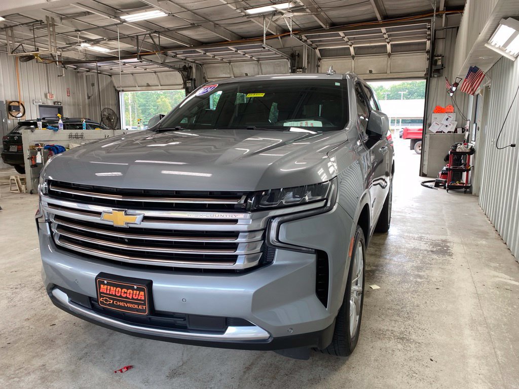 Used 2024 Chevrolet Tahoe High Country w/ Advanced Technology Package AWD/4WD image 9