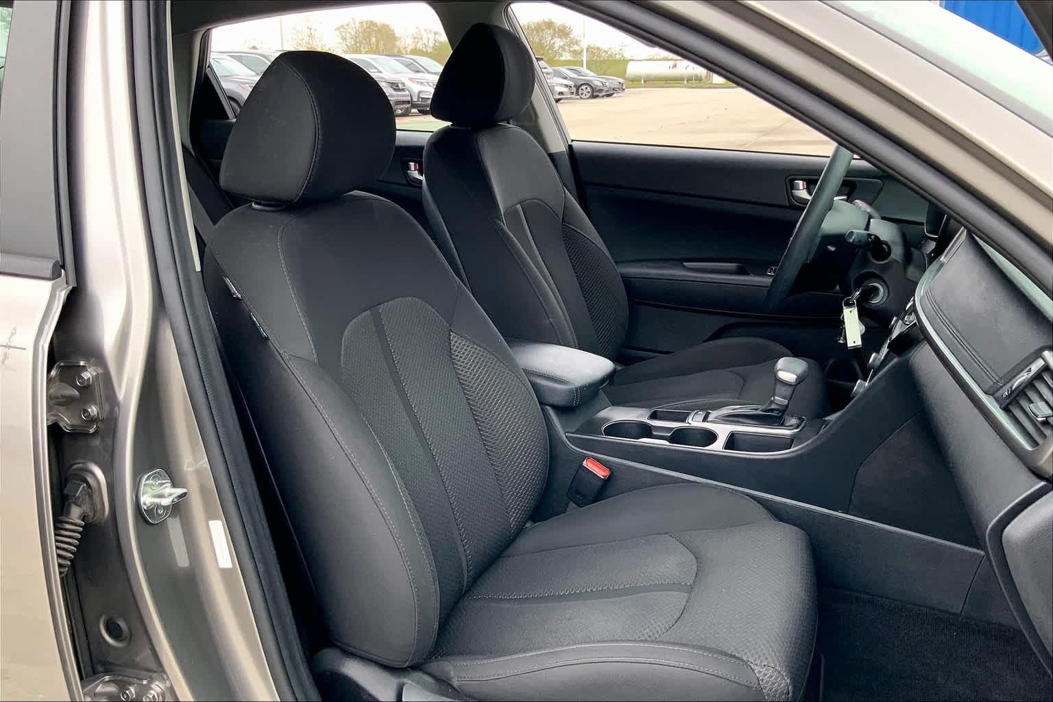 Used 2018 Kia Optima LX FWD image 9