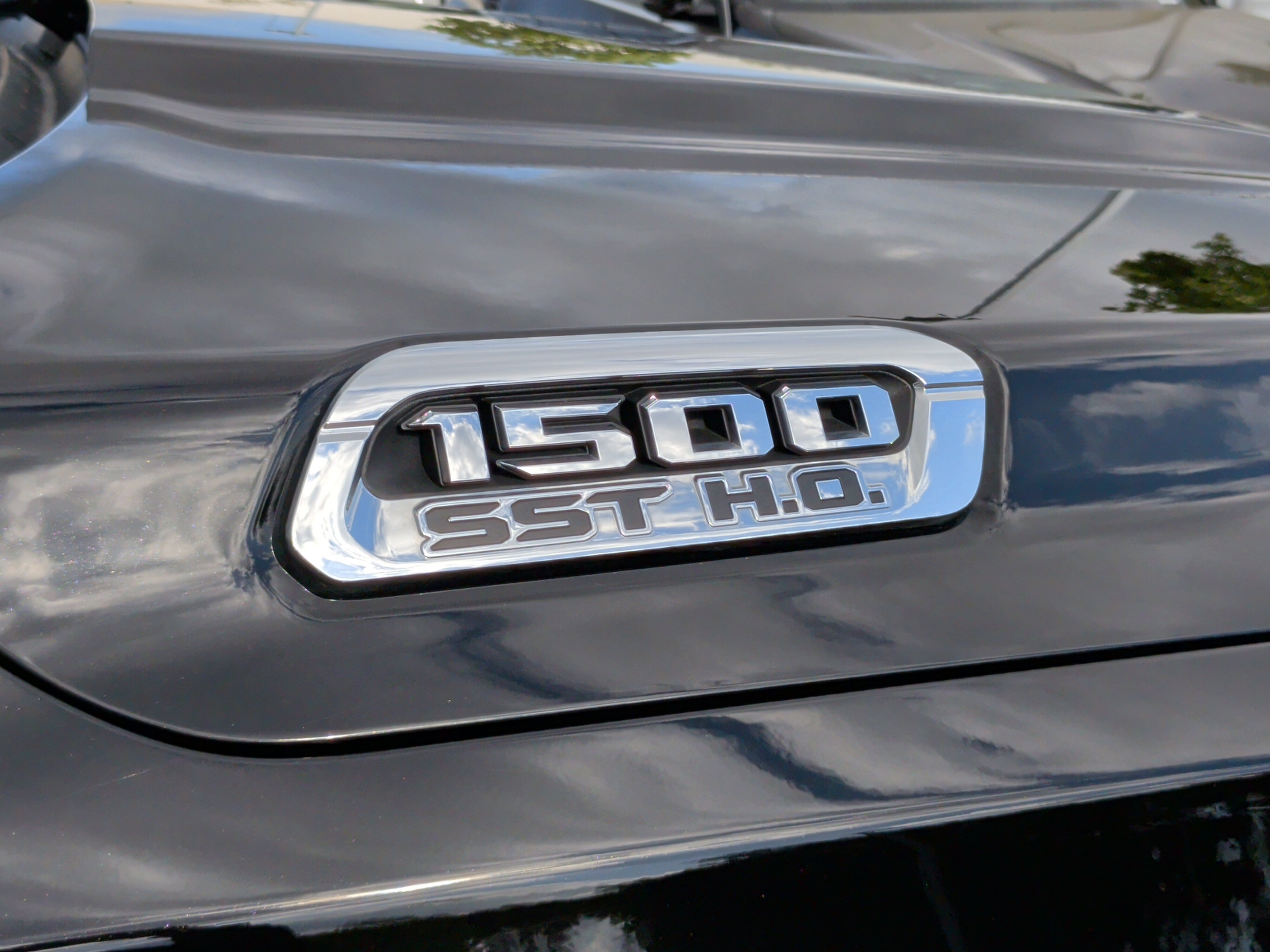 Used 2025 RAM 1500 Limited image 13
