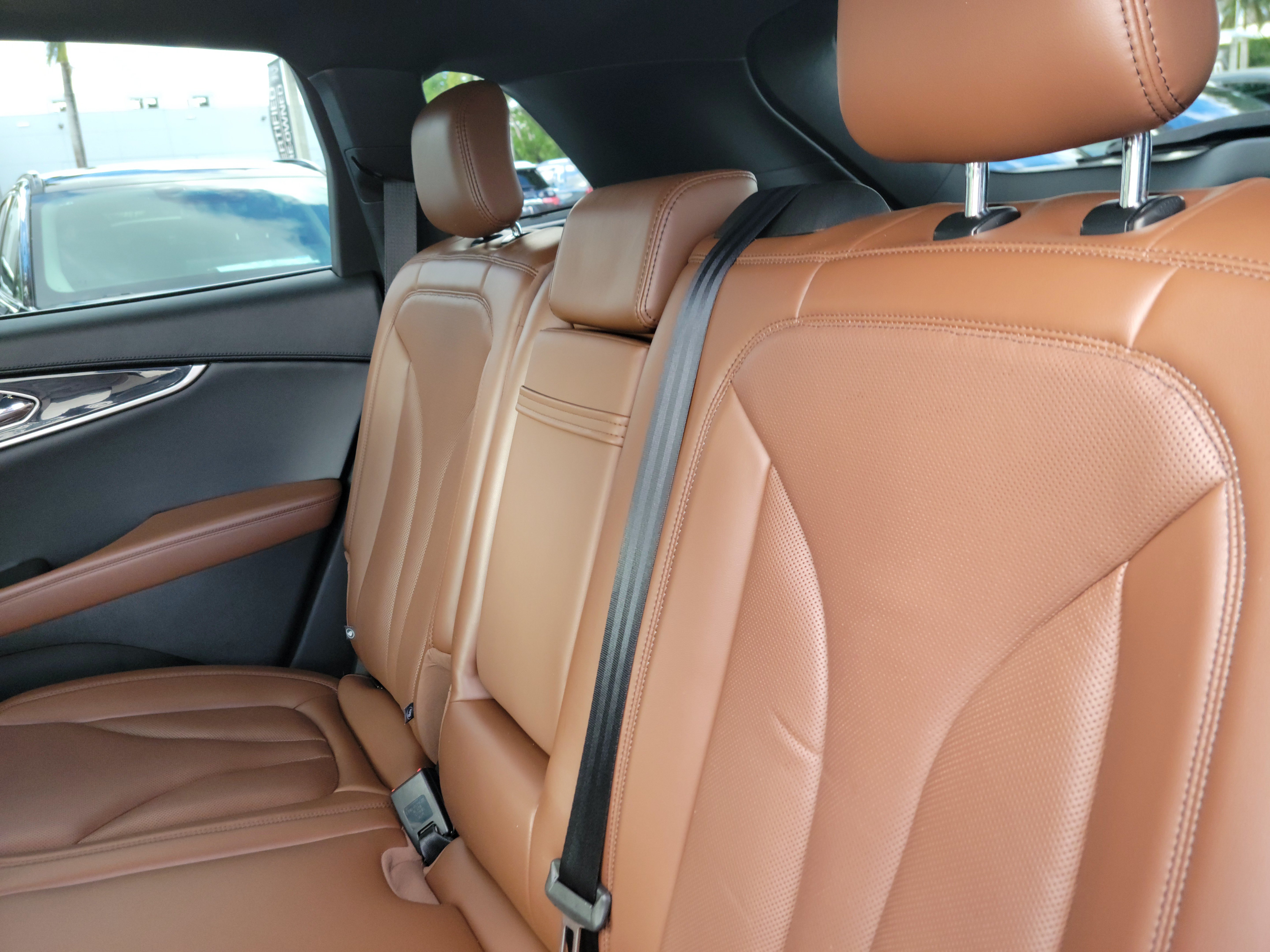 Used 2020 Lincoln Nautilus Reserve FWD image 9