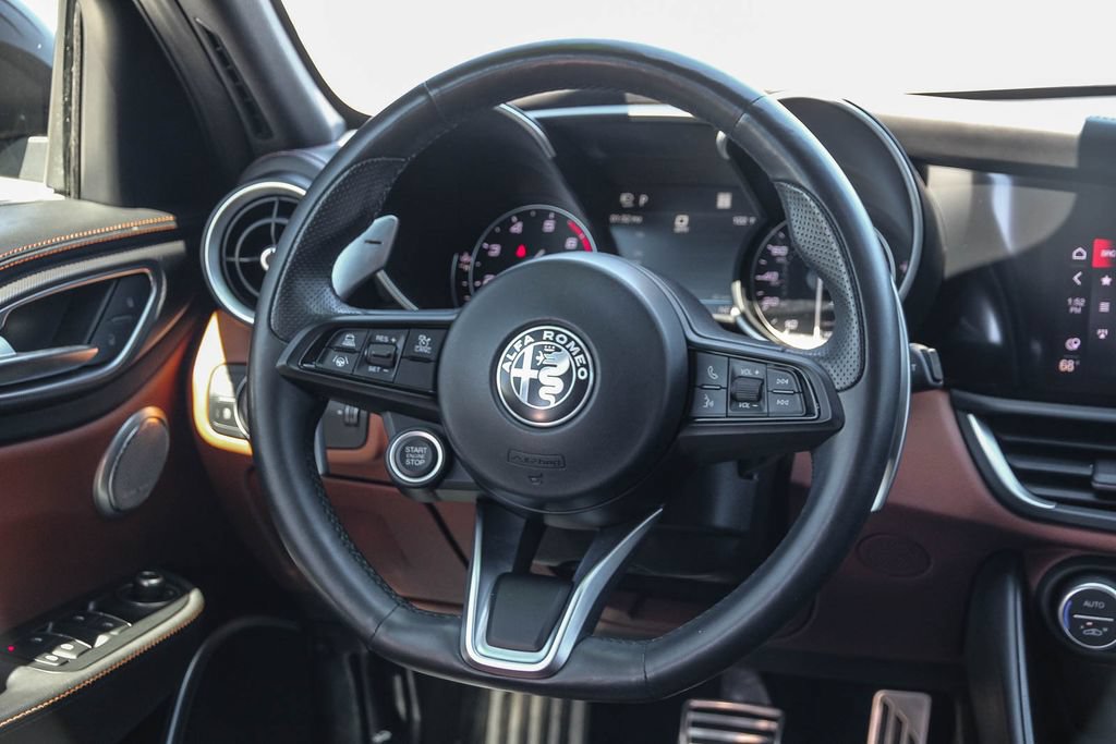 Used 2020 Alfa Romeo Giulia Ti Sport RWD image 15