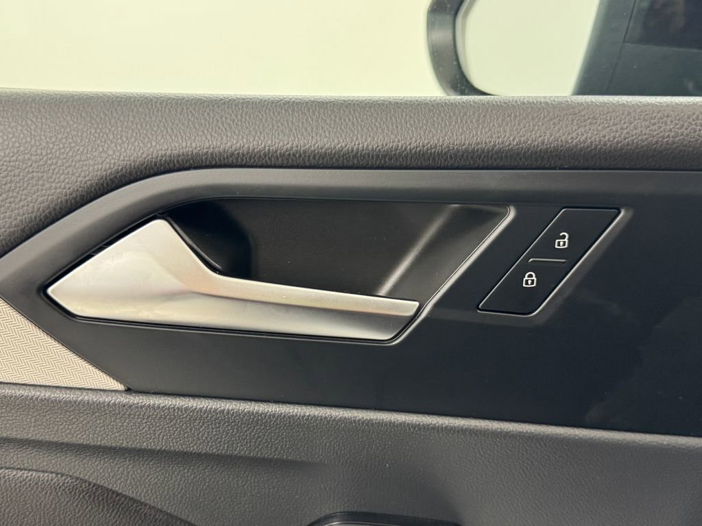 Used 2023 Volkswagen Jetta Sport image 25