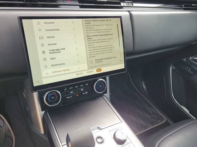 Used 2023 Land Rover Range Rover SE image 27