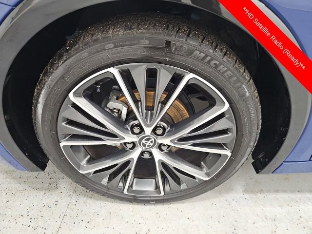 Used 2025 Toyota Prius XLE image 9