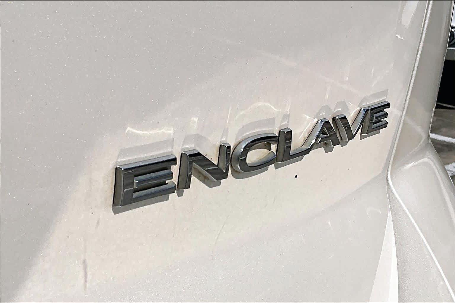 Used 2013 Buick Enclave Premium FWD image 9