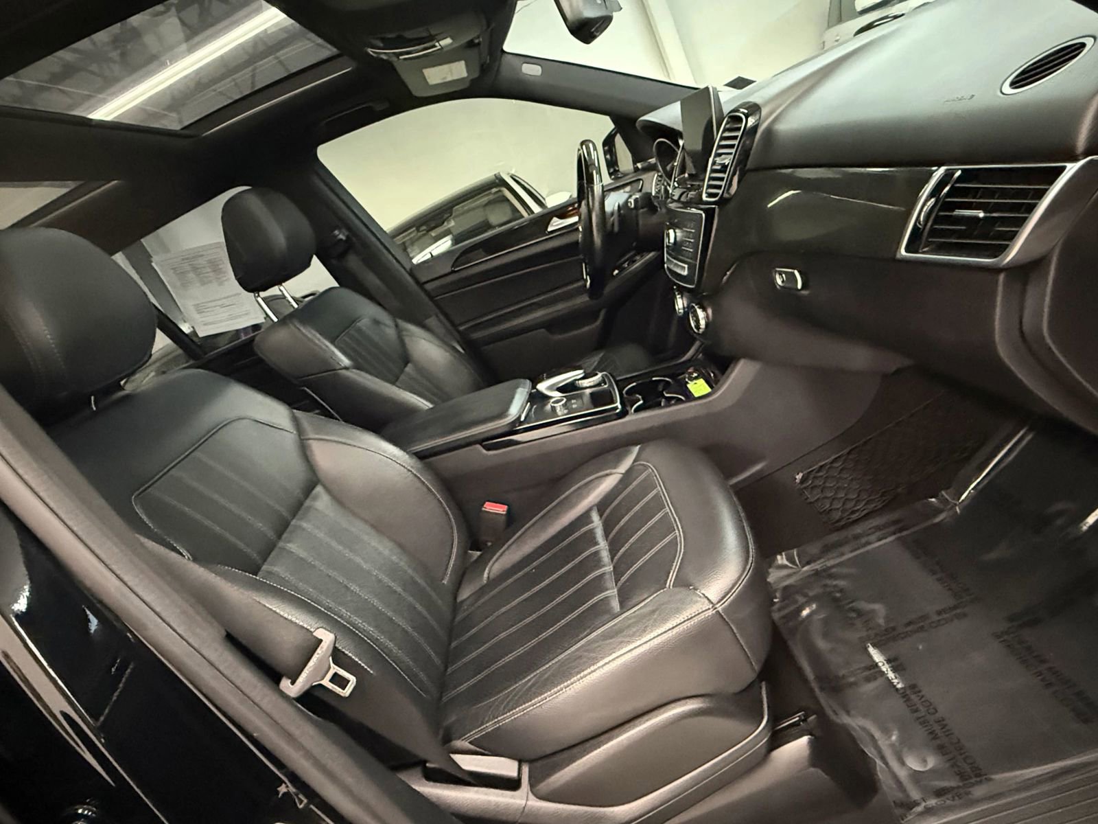 Used 2016 Mercedes-Benz GLE 350 w/ Premium Package image 23