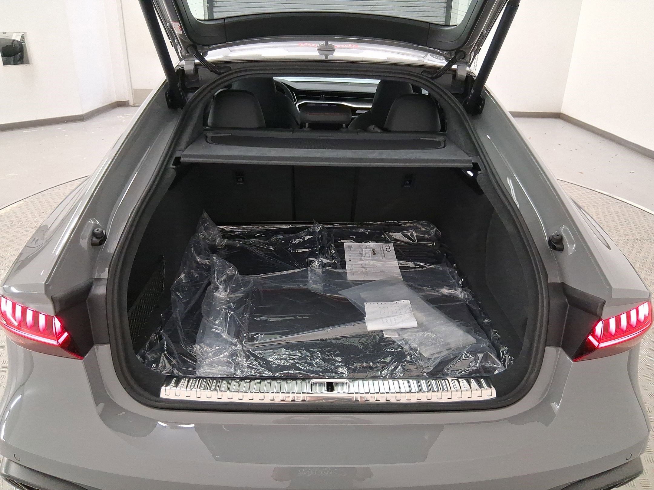 New 2026 Audi RS 7 Performance image 27