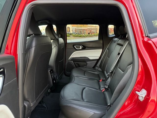 Used 2025 Jeep Compass Limited image 27