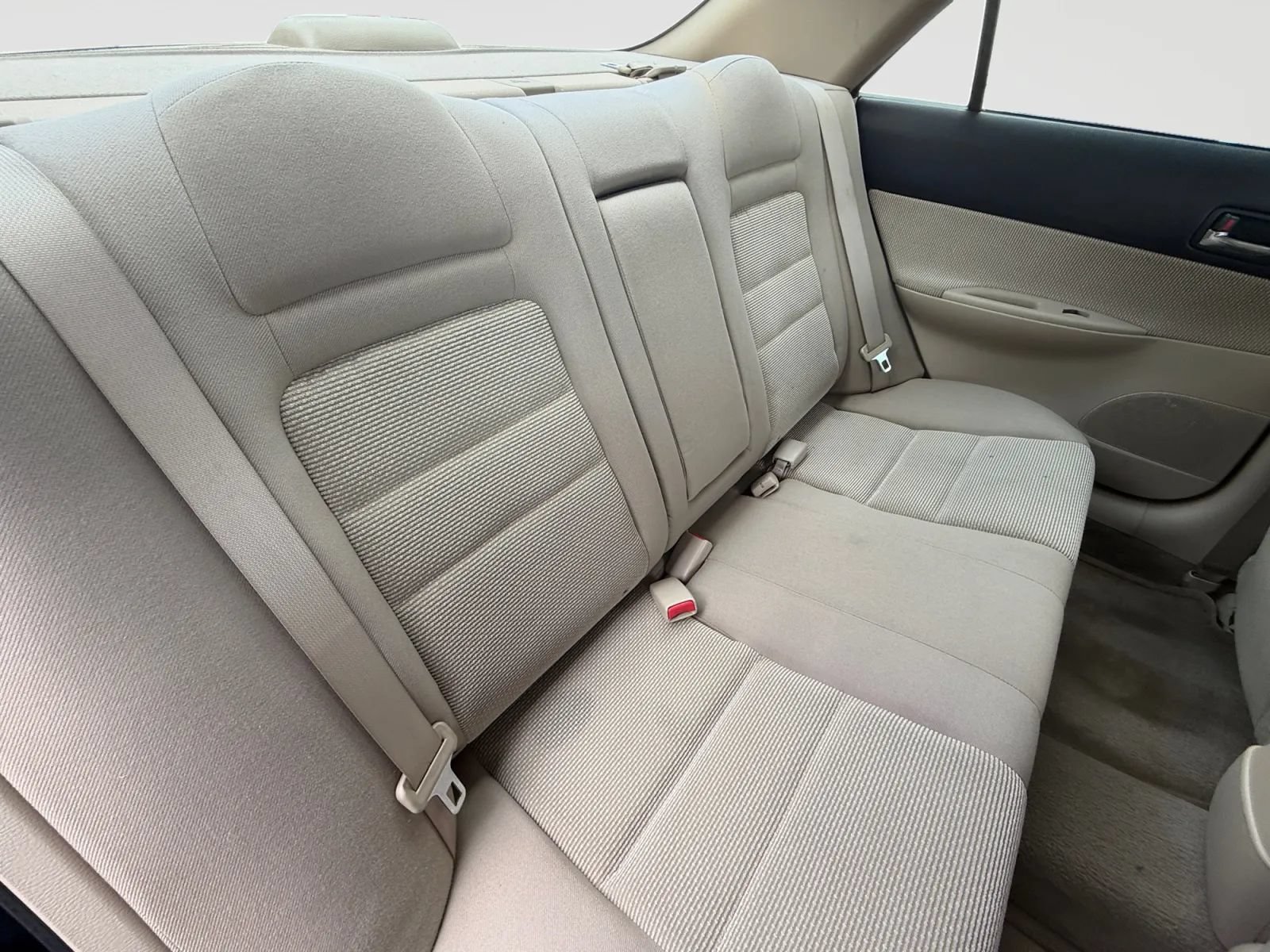 Used 2005 MAZDA MAZDA6 i FWD image 18