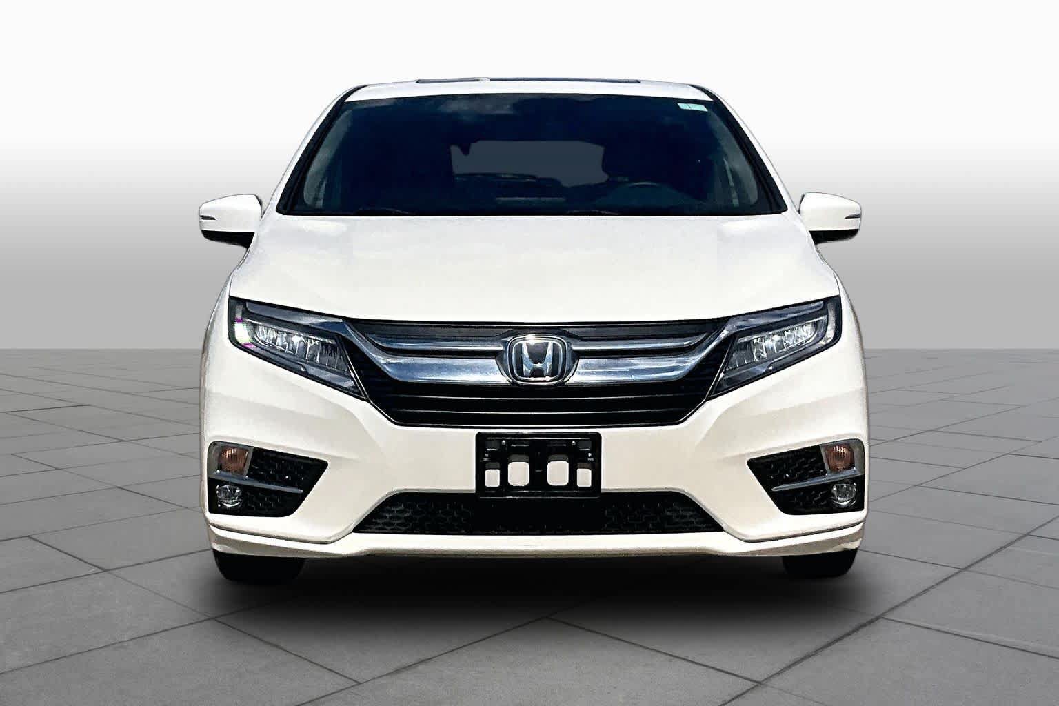 Used 2019 Honda Odyssey Elite image 4