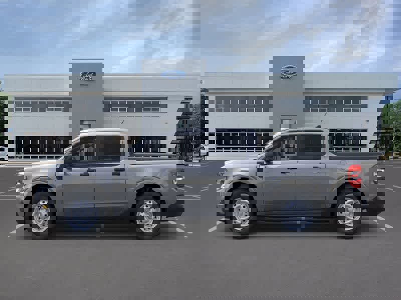 New 2026 Ford Maverick XL image 3