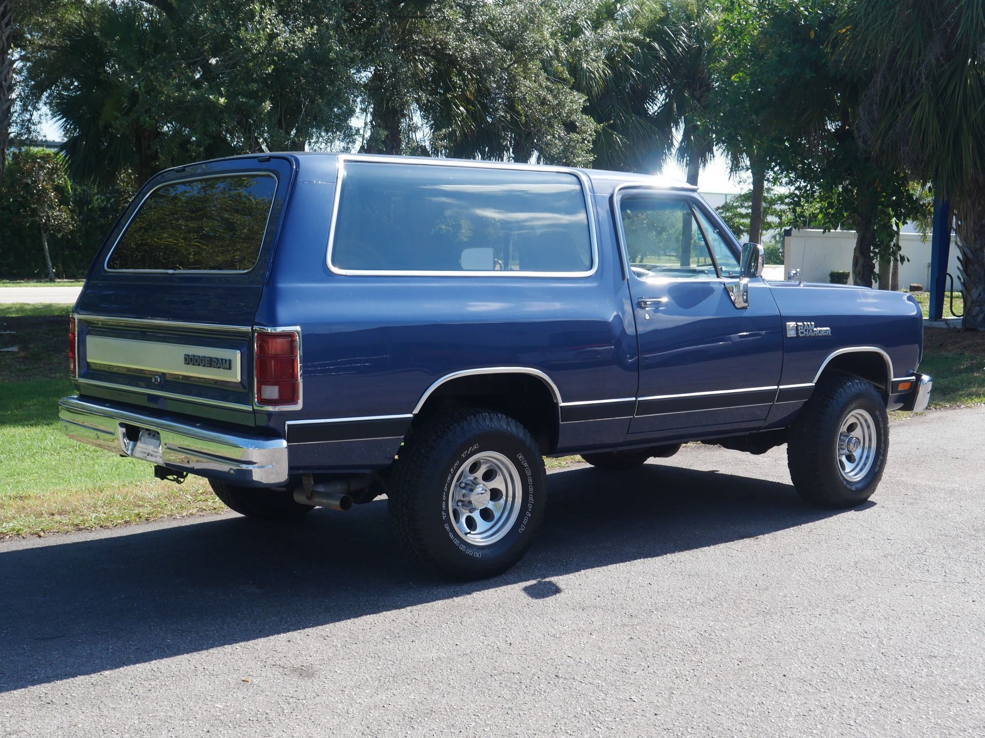 Used 1988 Dodge Ramcharger 4WD image 12