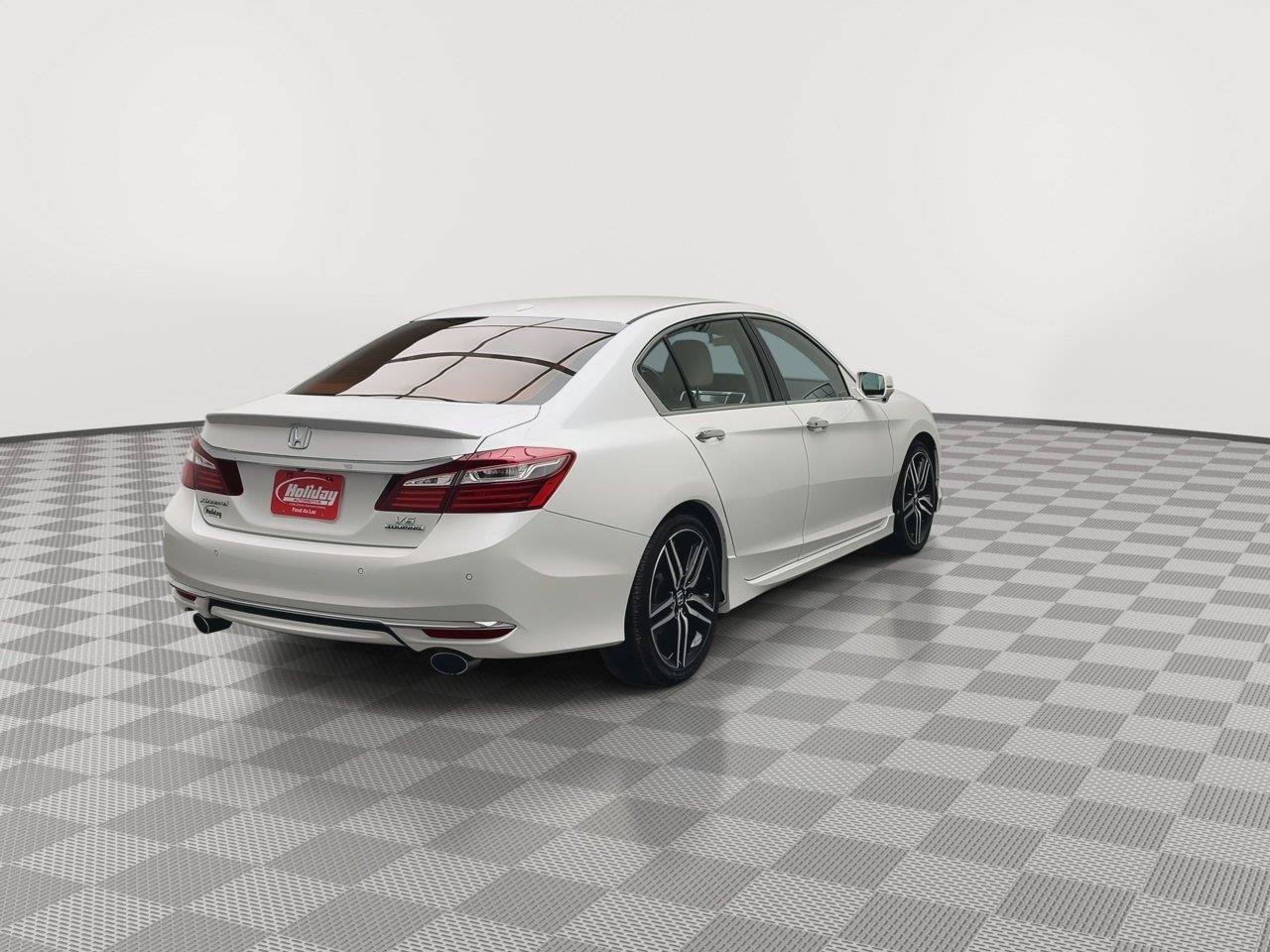 Used 2017 Honda Accord Touring image 37
