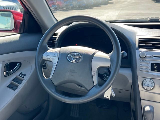 Used 2010 Toyota Camry image 16