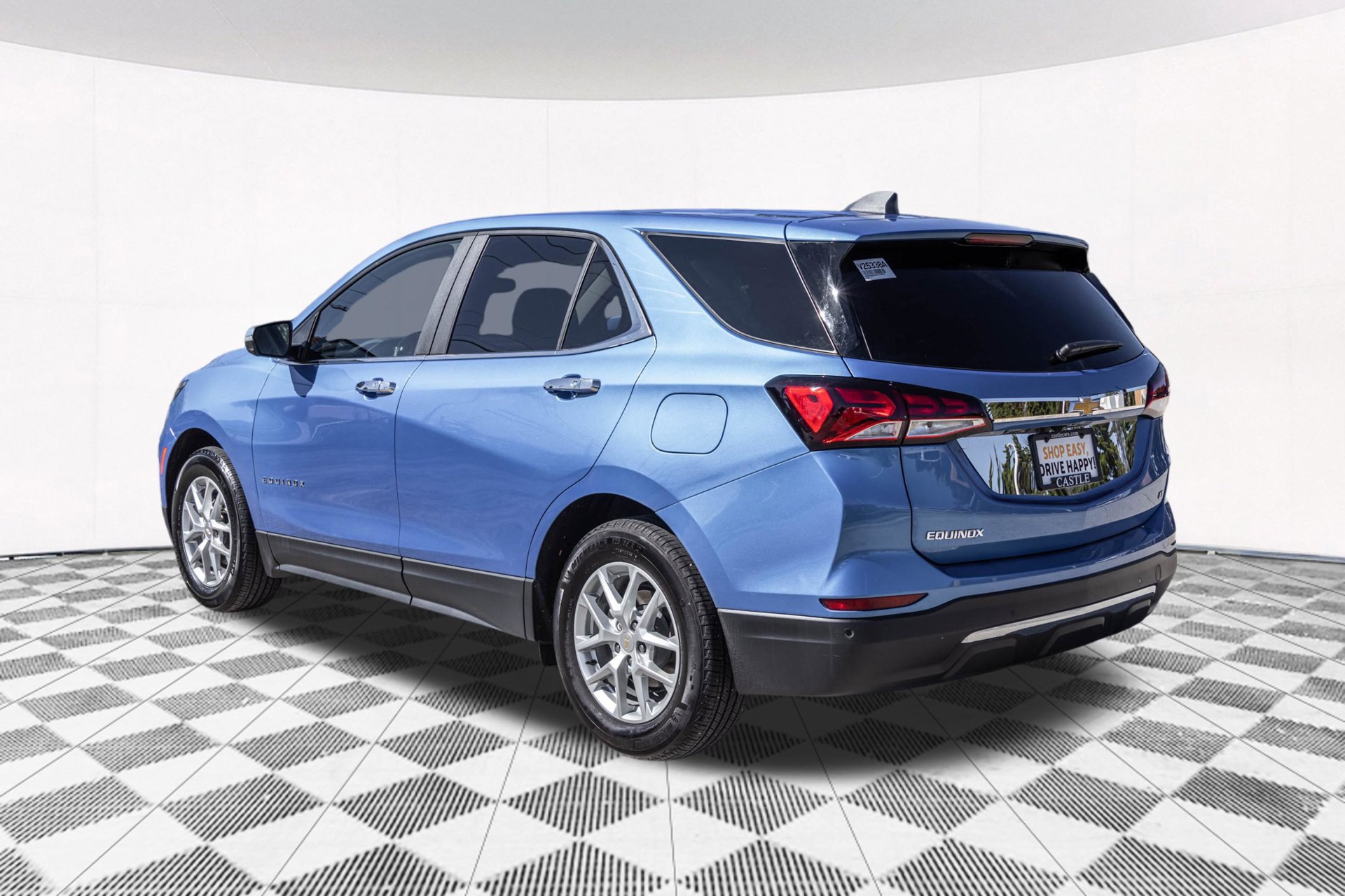 Used 2024 Chevrolet Equinox LT FWD image 17
