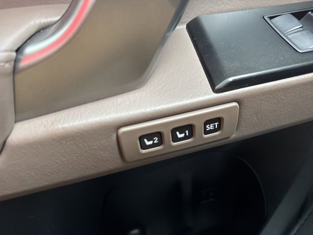 Used 2022 Lexus GX 460 Premium w/ Premium Package image 7