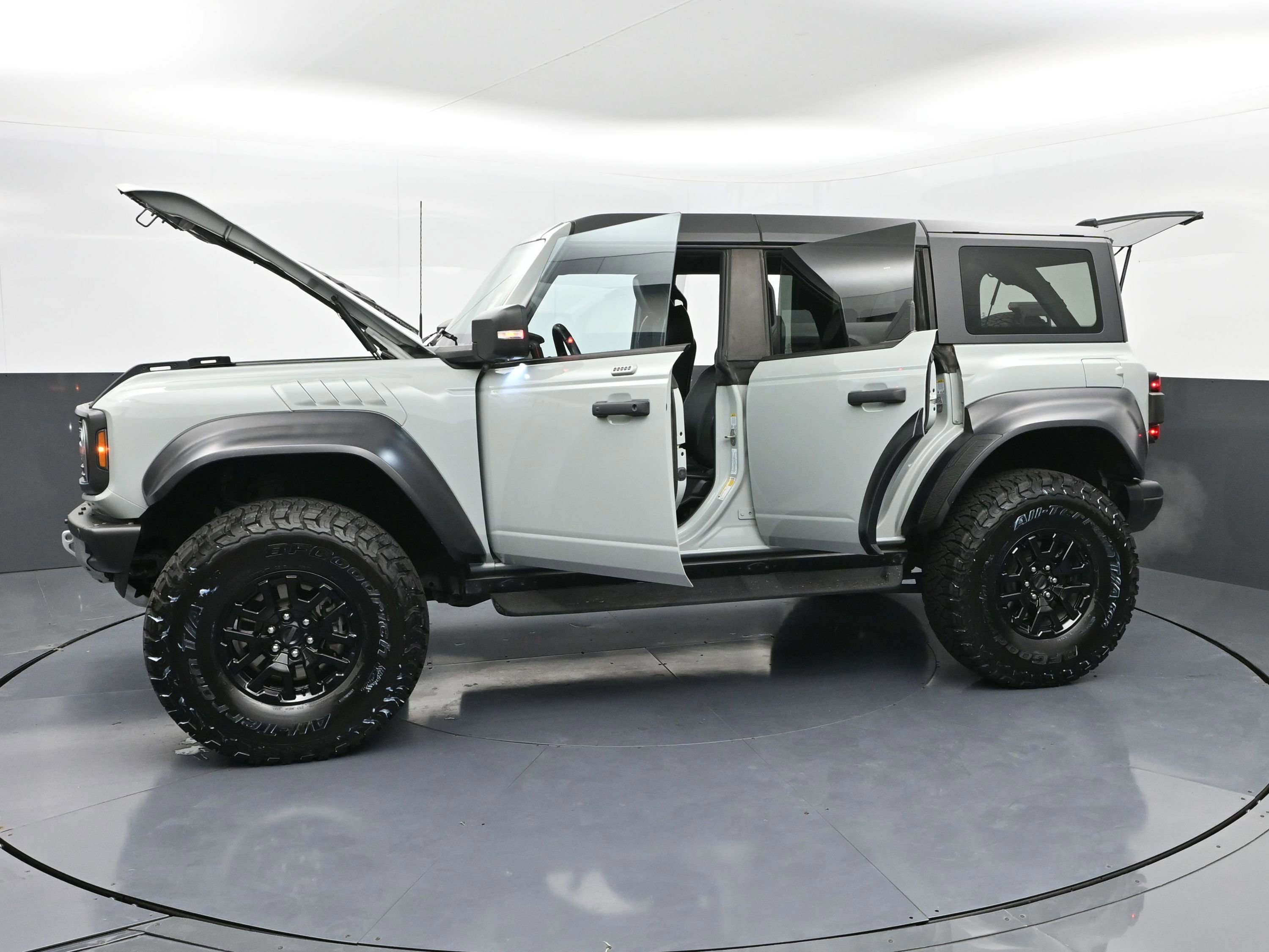 Used 2022 Ford Bronco Raptor image 48