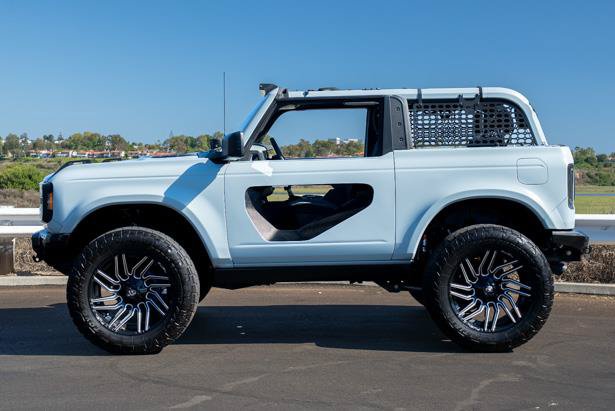Used 2023 Ford Bronco 2-Door w/ Sasquatch Package AWD/4WD image 6