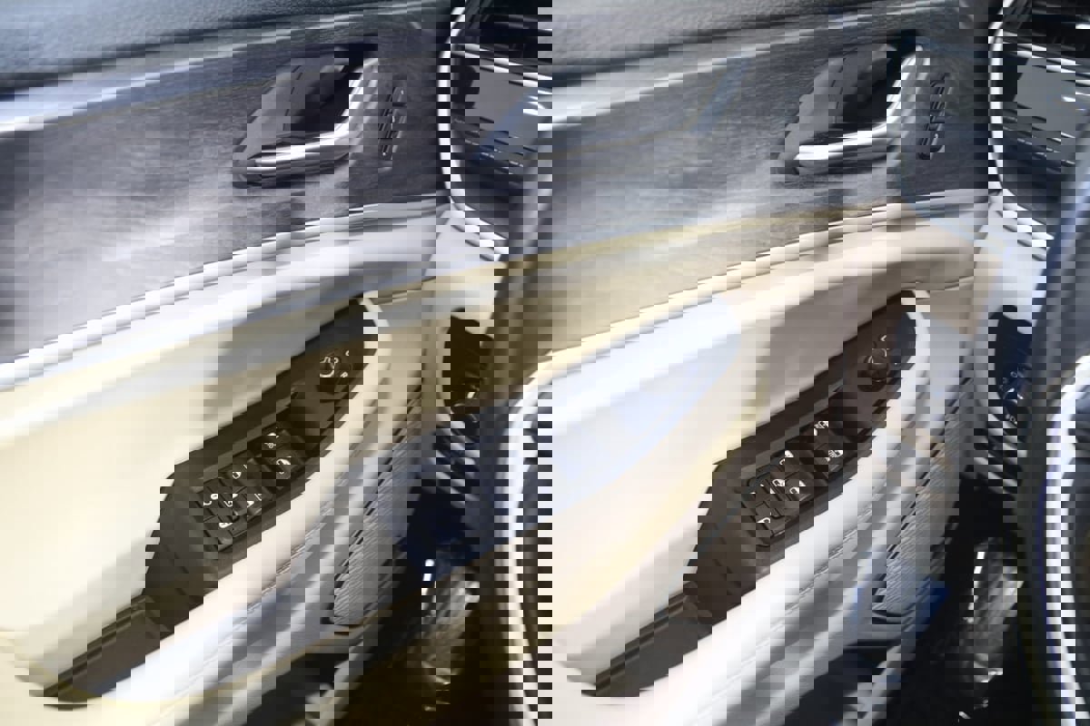 Used 2022 Jeep Grand Cherokee L Limited image 36