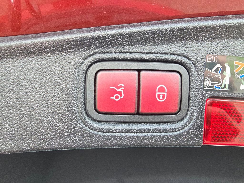 Used 2023 Mercedes-Benz C 43 AMG 4MATIC Coupe image 19