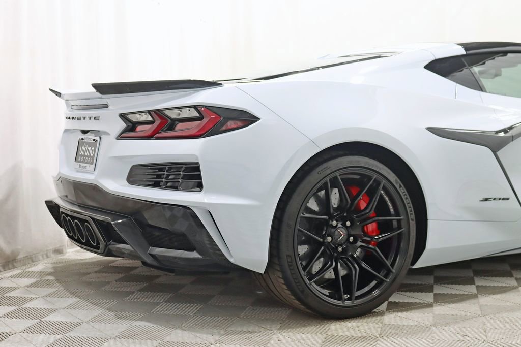 Used 2023 Chevrolet Corvette Z06 w/ Stealth Interior Trim Package image 10