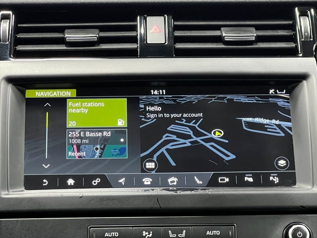 Used 2020 Land Rover Discovery Landmark image 10