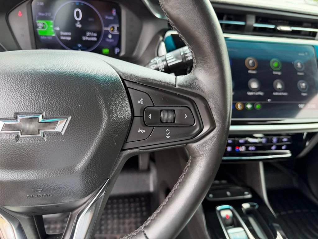 Used 2023 Chevrolet Bolt LT w/ Infotainment Package FWD image 19