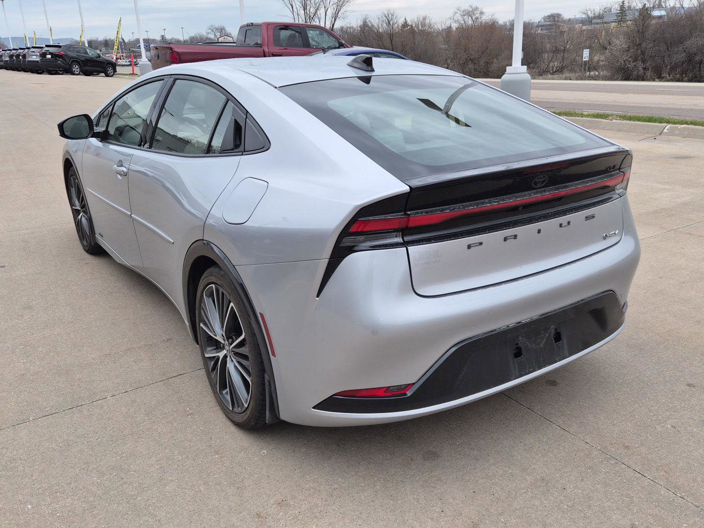 Used 2026 Toyota Prius XLE image 9