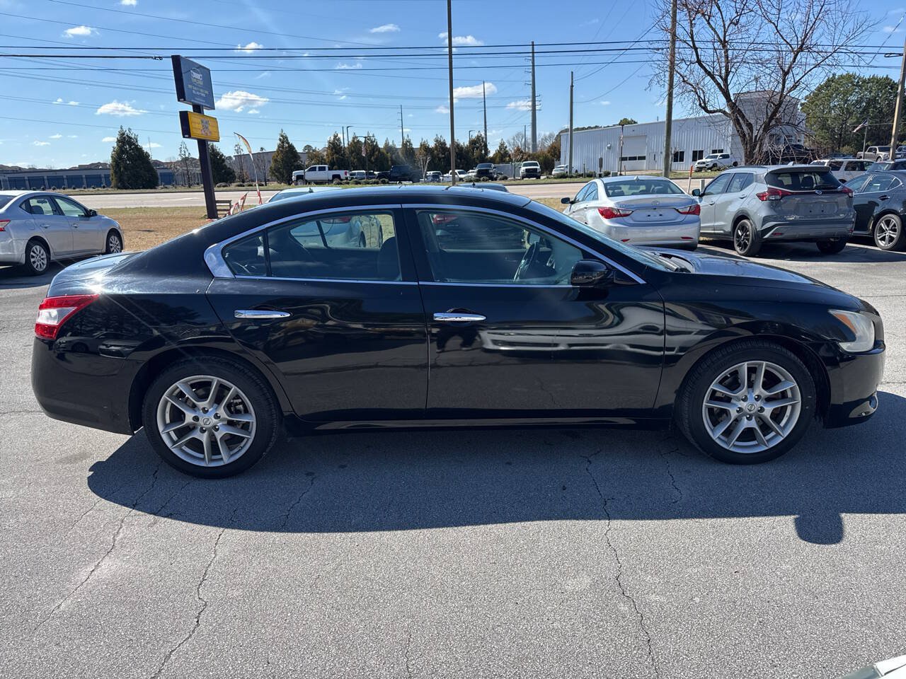 Used 2010 Nissan Maxima 3.5 S FWD image 5