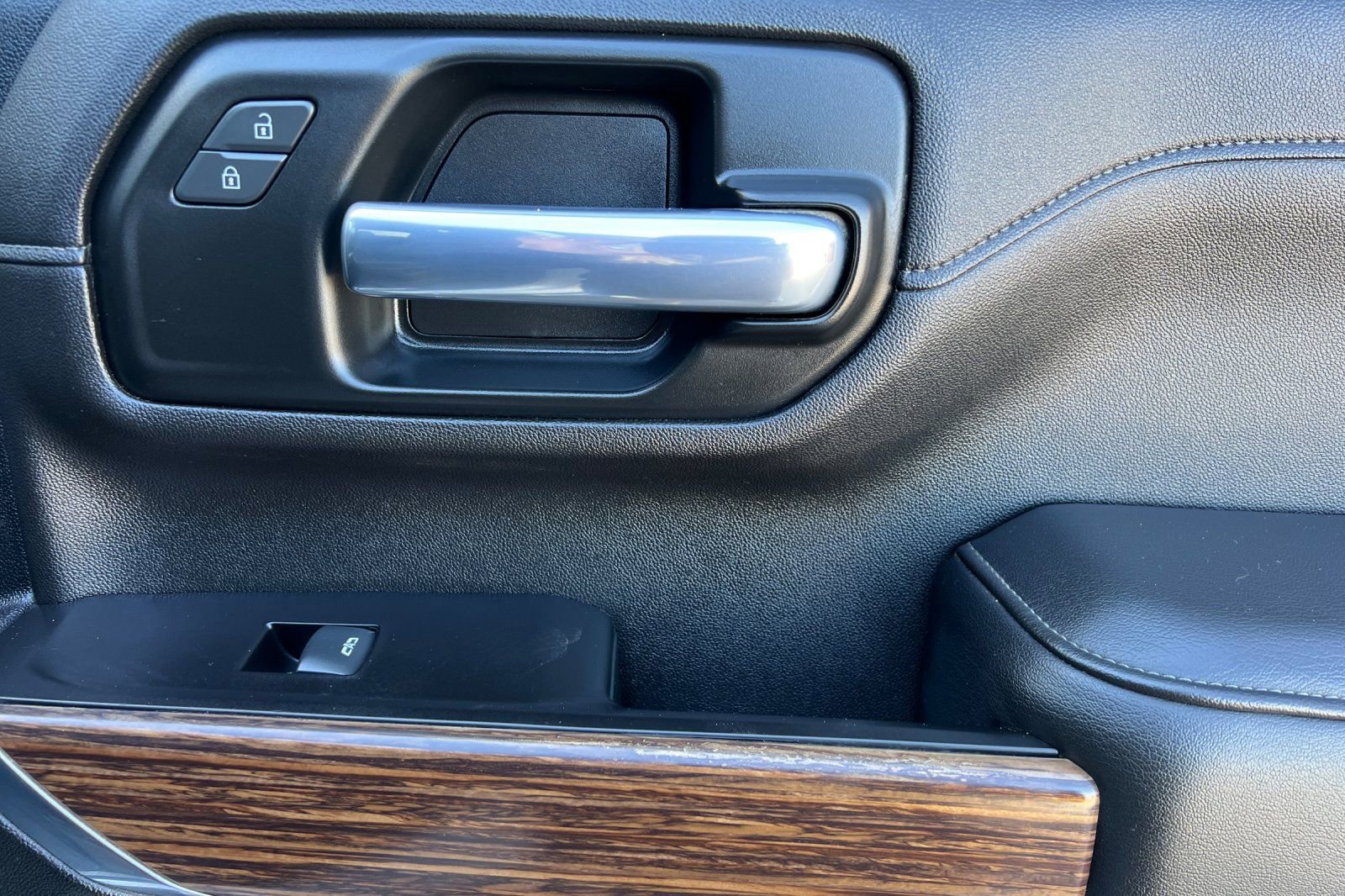 Used 2021 Chevrolet Silverado 3500 High Country w/ Z71 Off-Road Package image 19