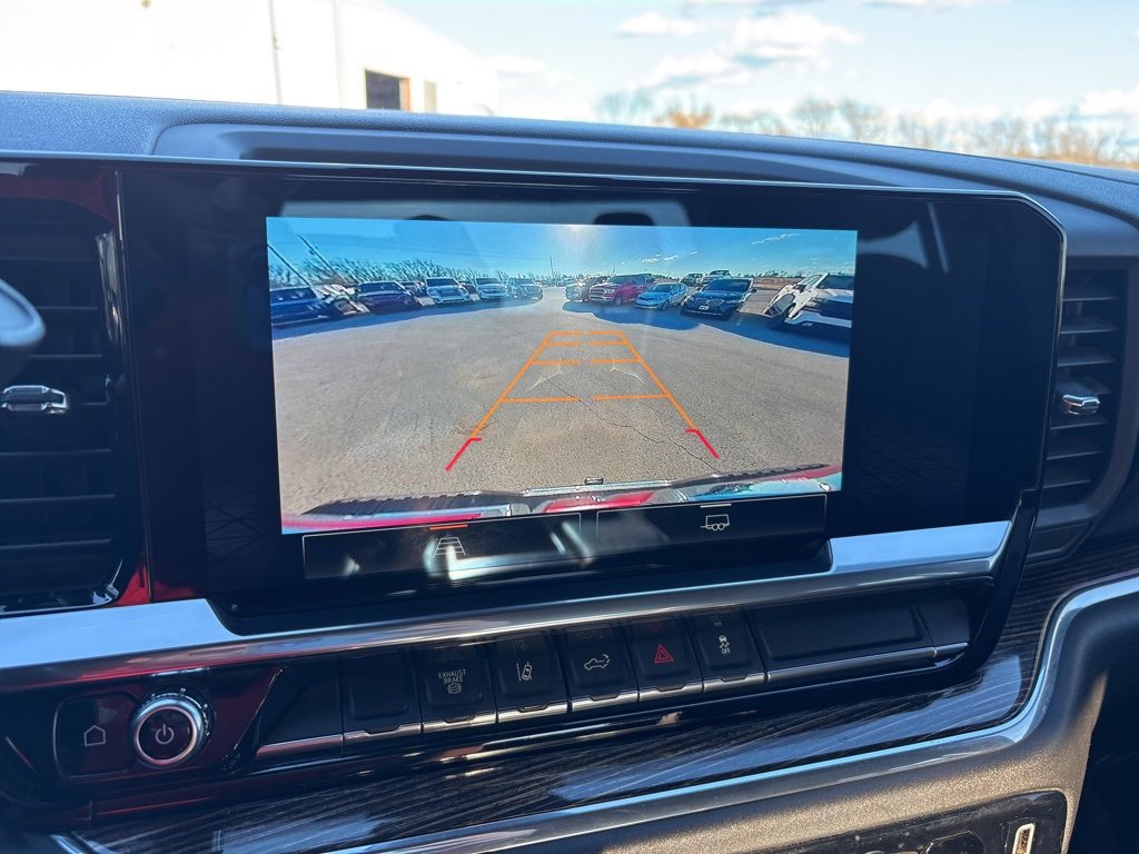 Used 2024 GMC Sierra 3500 SLE w/ SLE Value Package image 19