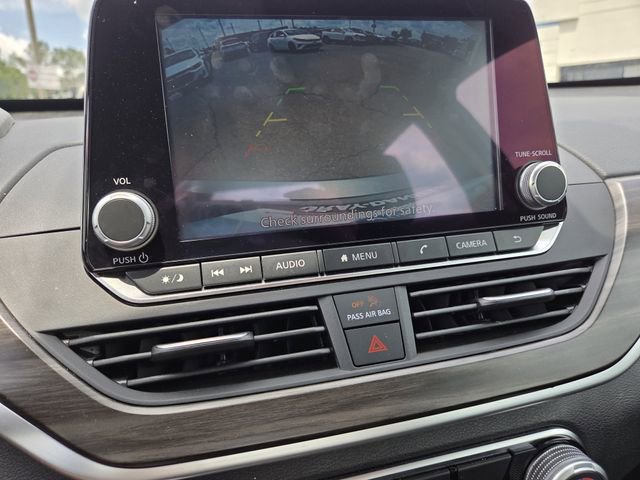 Used 2025 Nissan Altima 2.5 SV FWD image 10