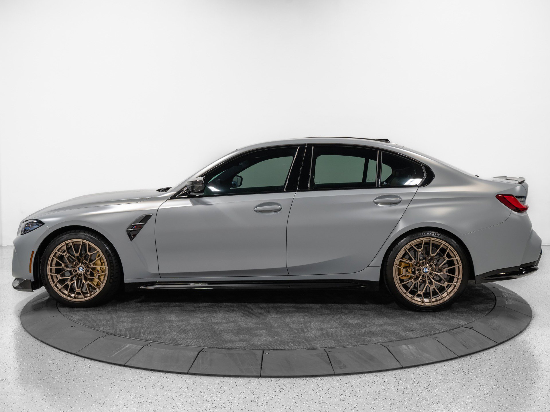 Used 2024 BMW M3 CS w/ M Driver's Package AWD/4WD image 4