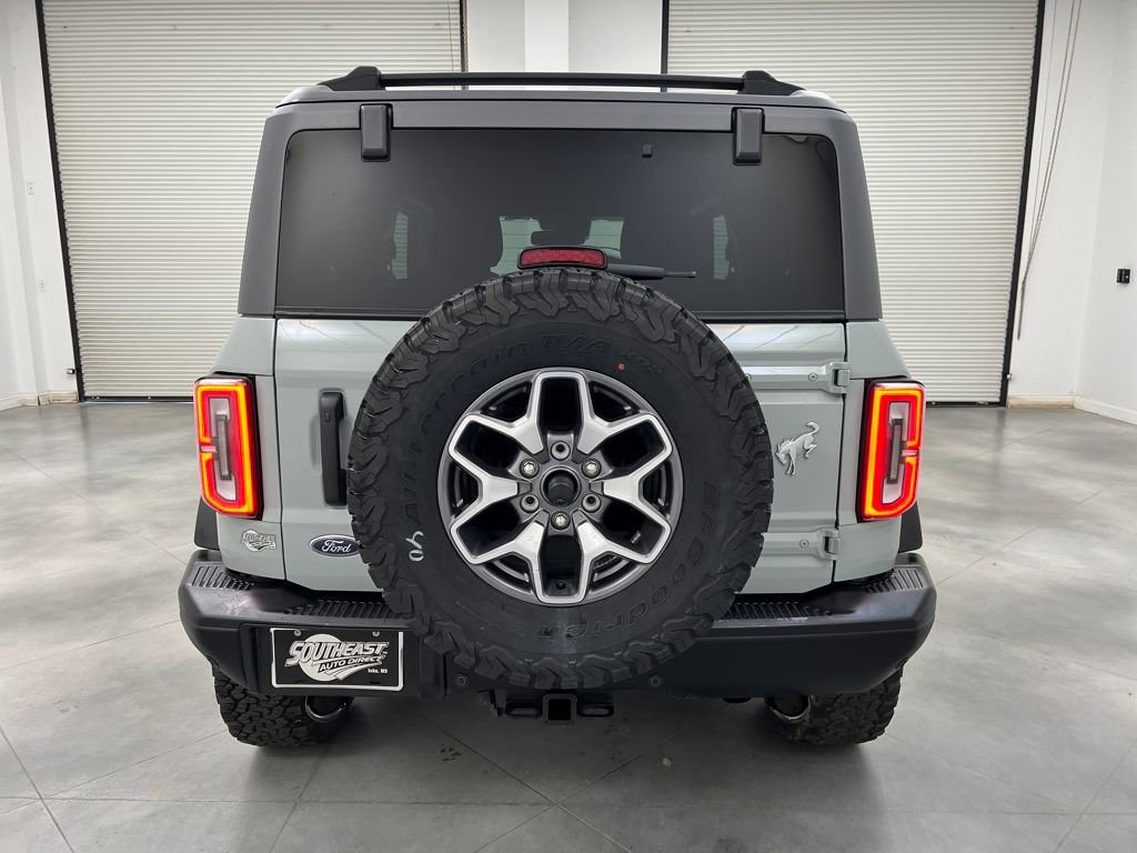Used 2024 Ford Bronco Badlands image 6