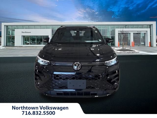 New 2026 Volkswagen Tiguan SE R-Line image 2