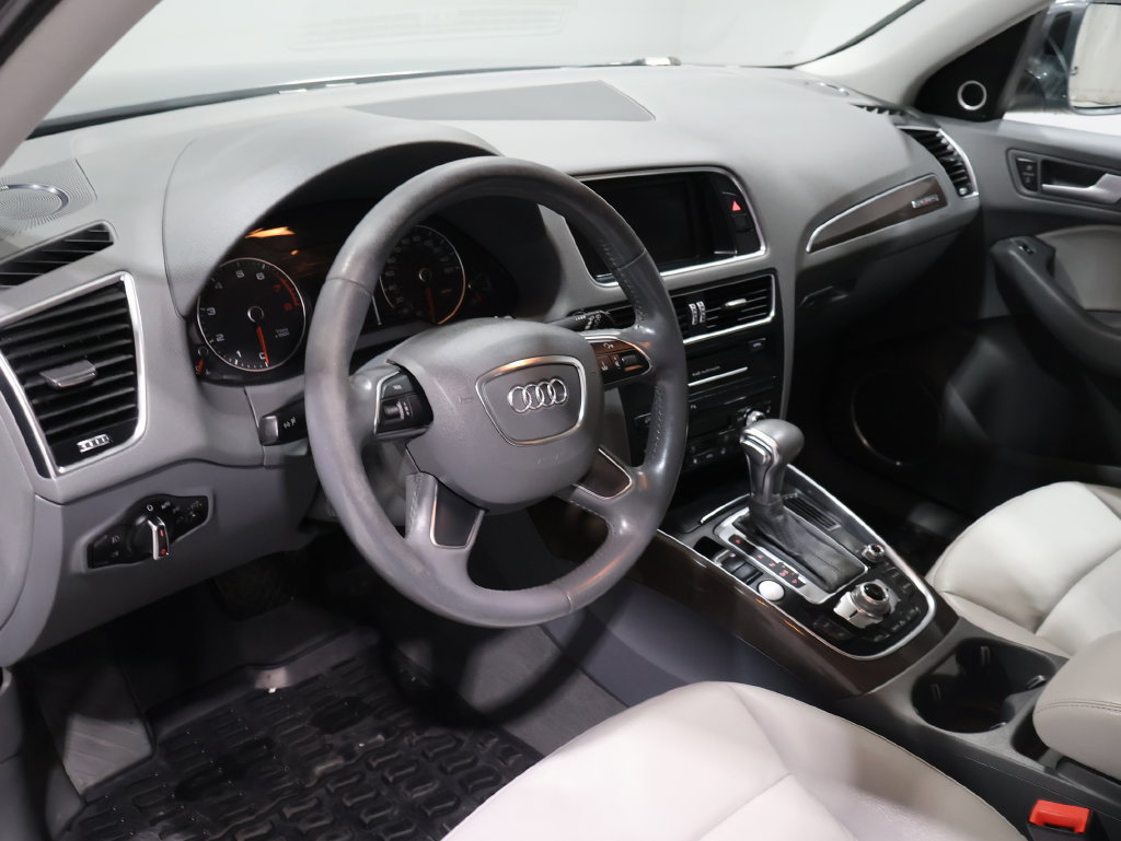Used 2014 Audi Q5 2.0T Premium Plus AWD/4WD image 16