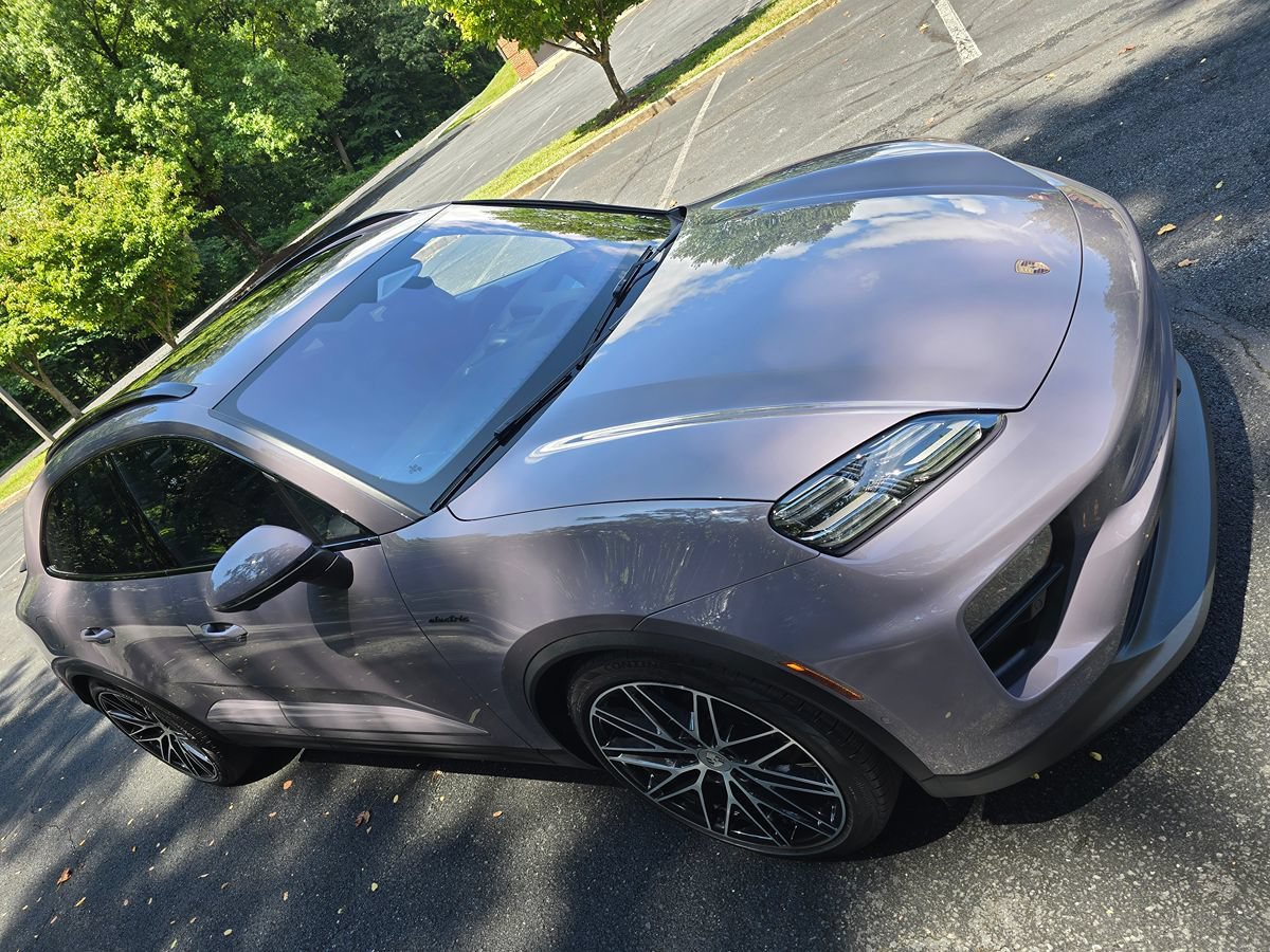 Used 2025 Porsche Macan 4 Electric AWD/4WD image 81
