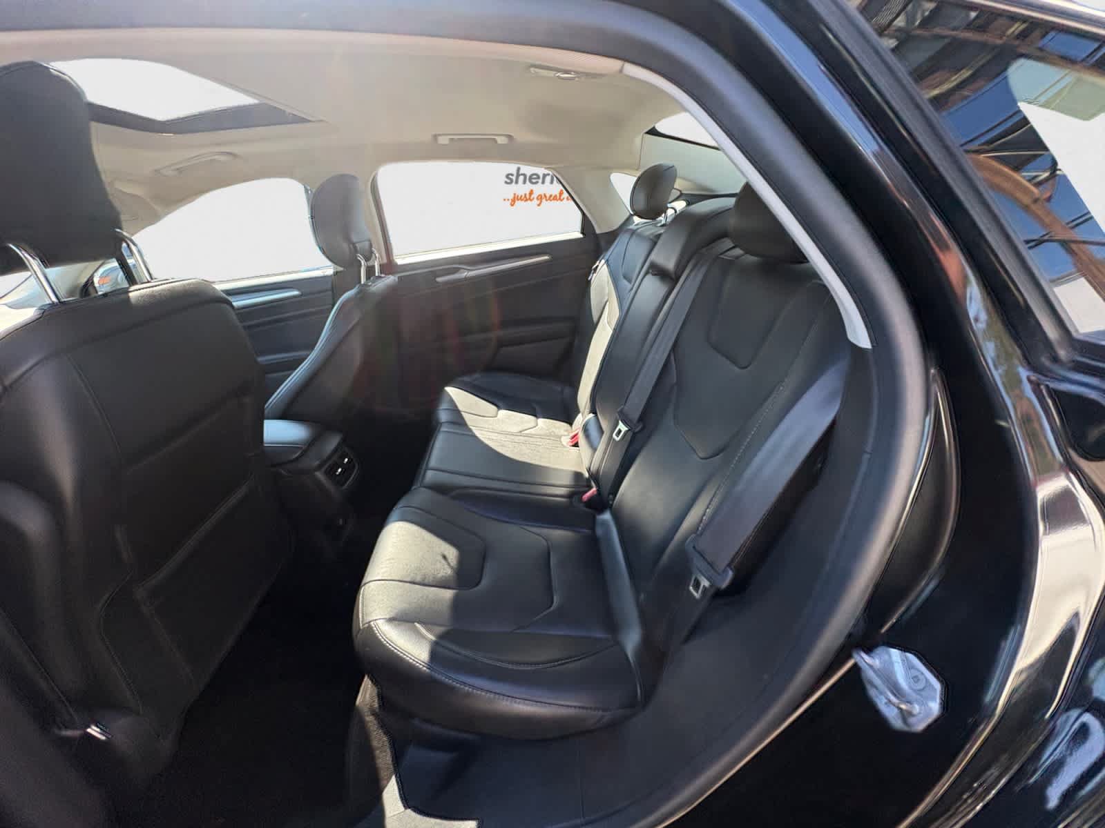Used 2014 Ford Fusion Titanium AWD/4WD image 16