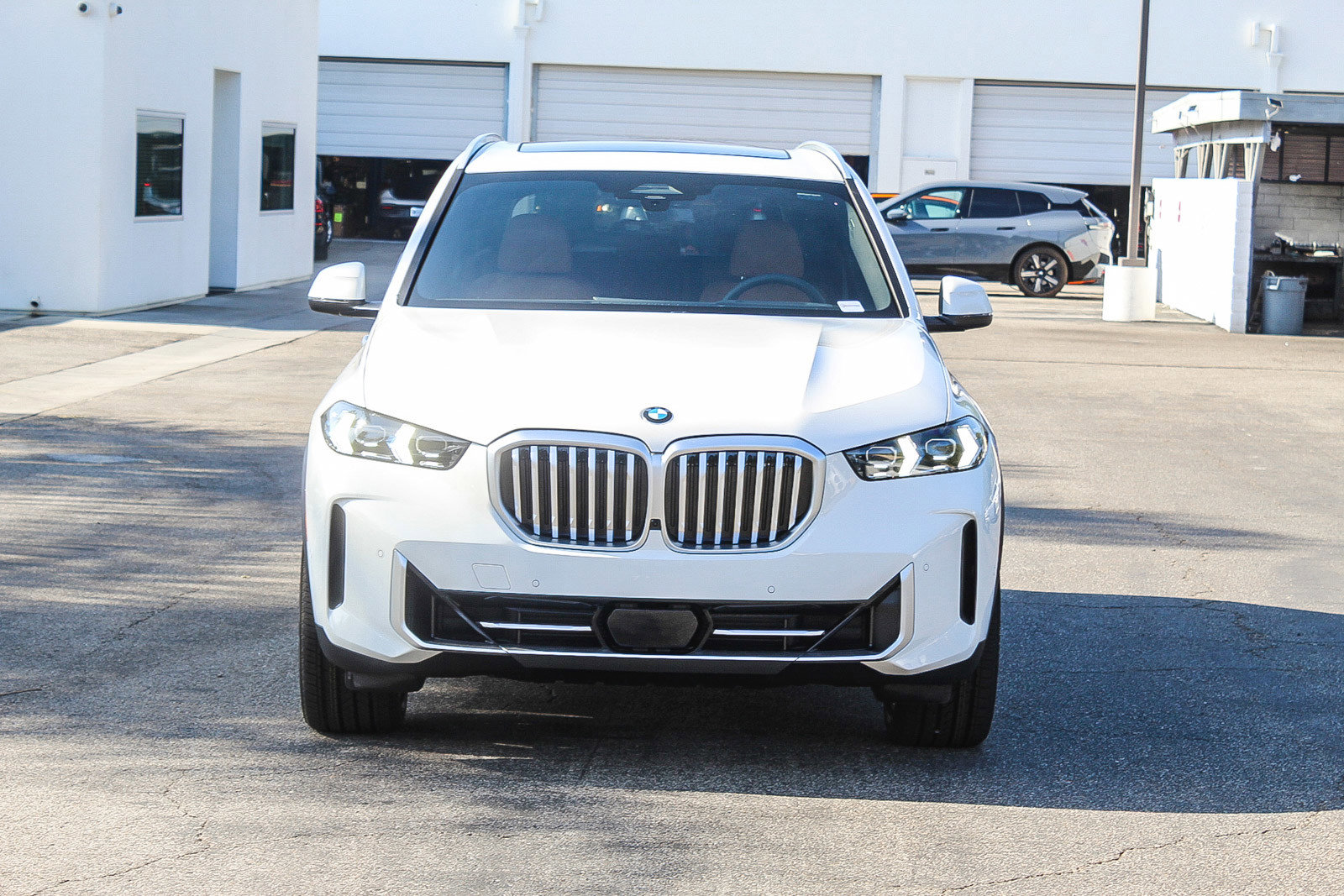 New 2026 BMW X5 xDrive40i w/ Climate Comfort Package image 2