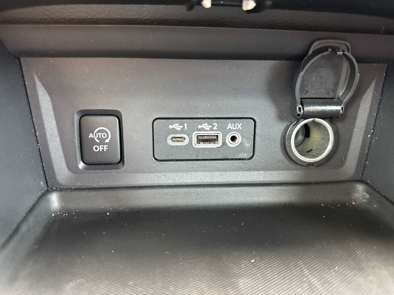 Used 2024 Nissan Sentra SR FWD image 27