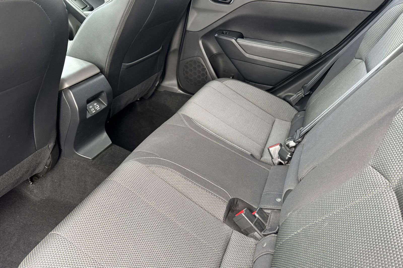 Certified 2024 Subaru Crosstrek 2.0i Premium w/ Crosstrek Mirror Package AWD/4WD image 14