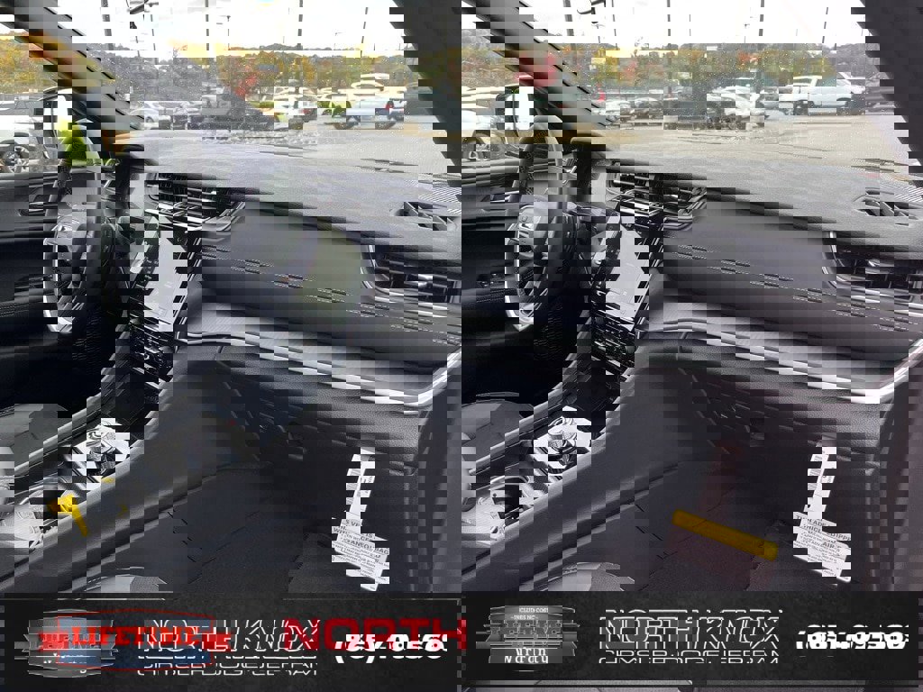 New 2025 Jeep Grand Cherokee L Altitude image 32