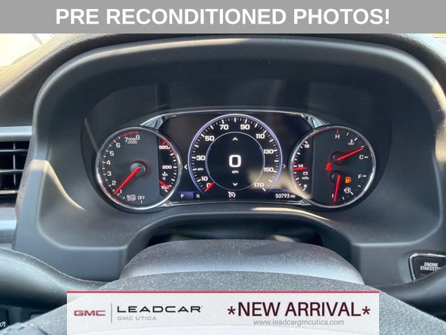 Used 2023 GMC Acadia AT4 w/ Technology Package AWD/4WD image 27