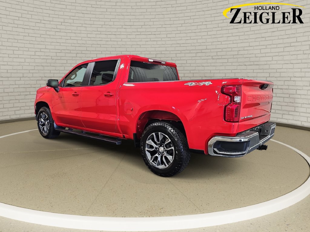Used 2024 Chevrolet Silverado 1500 LT AWD/4WD image 7