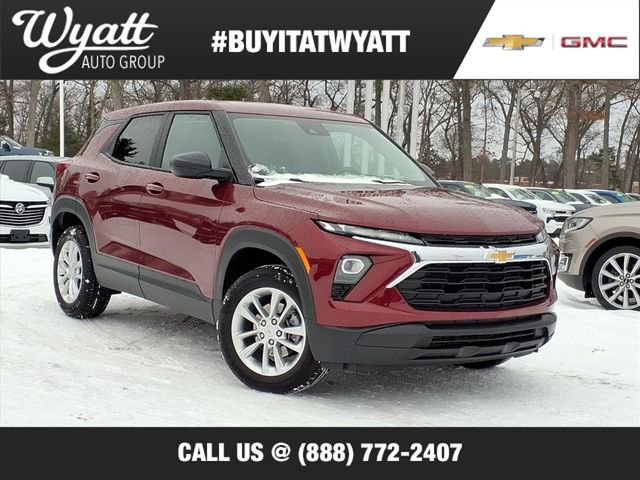 Used 2025 Chevrolet TrailBlazer LS w/ LS Convenience Package image 1