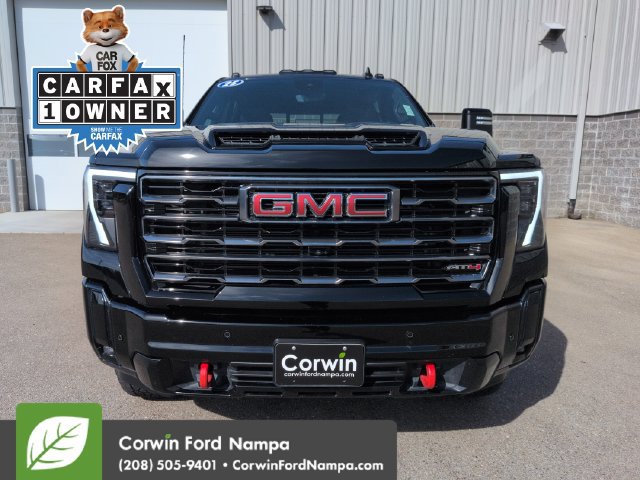 Used 2025 GMC Sierra 2500 AT4 w/ AT4 Premium Plus Package AWD/4WD image 8