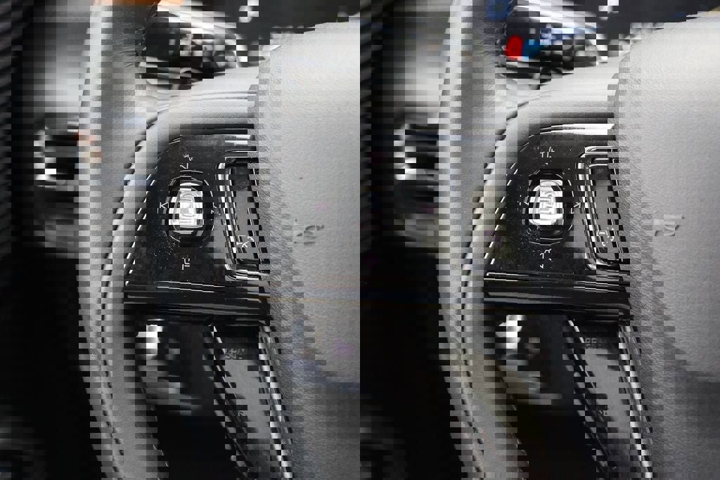 Used 2022 Lincoln Corsair Reserve w/ Equipment Group 201A image 22