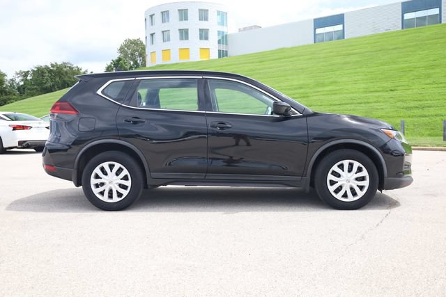Used 2018 Nissan Rogue S FWD image 4